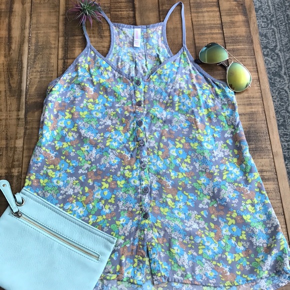 Xhilaration Tops - Retro boho floral tank